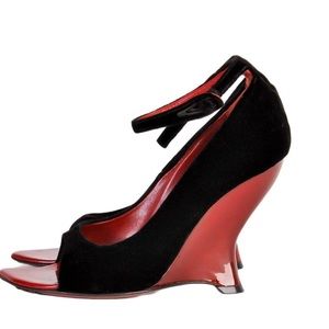 YSL black velvet sculpt wedges !
